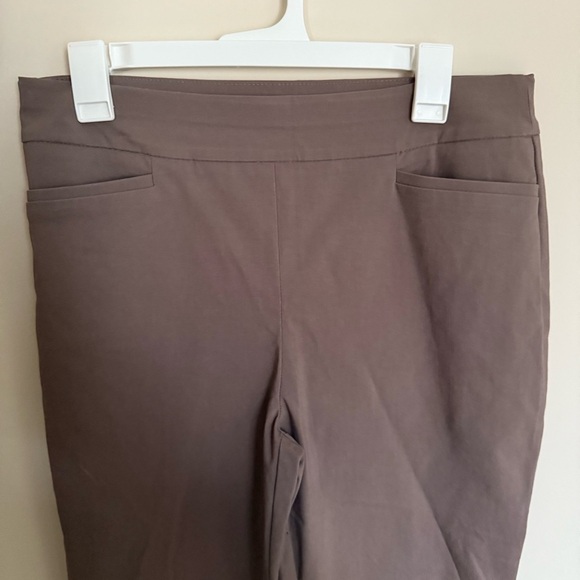 Chico’s Women’s Dried Mushroom Brigitte™ Slim Full-Length Trouser Pants Size 8R - Picture 3 of 15